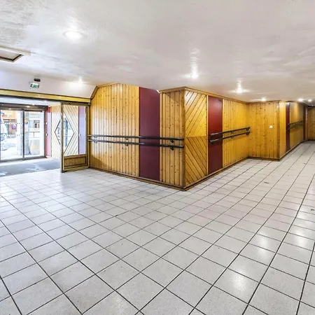 Neves - Location: Pour 4 Personnes Dans Un Quartier Anime Val Thorens