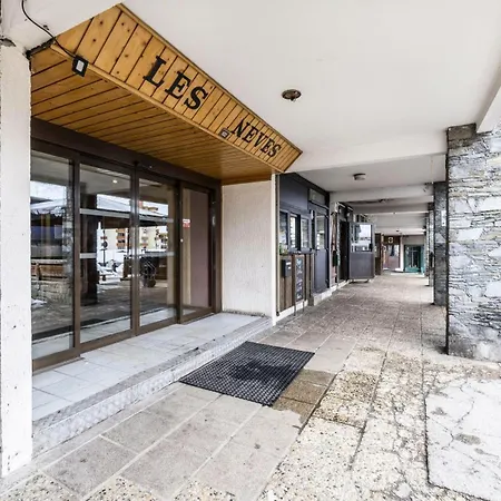 아파트 Neves - Location: Pour 4 Personnes Dans Un Quartier Anime
